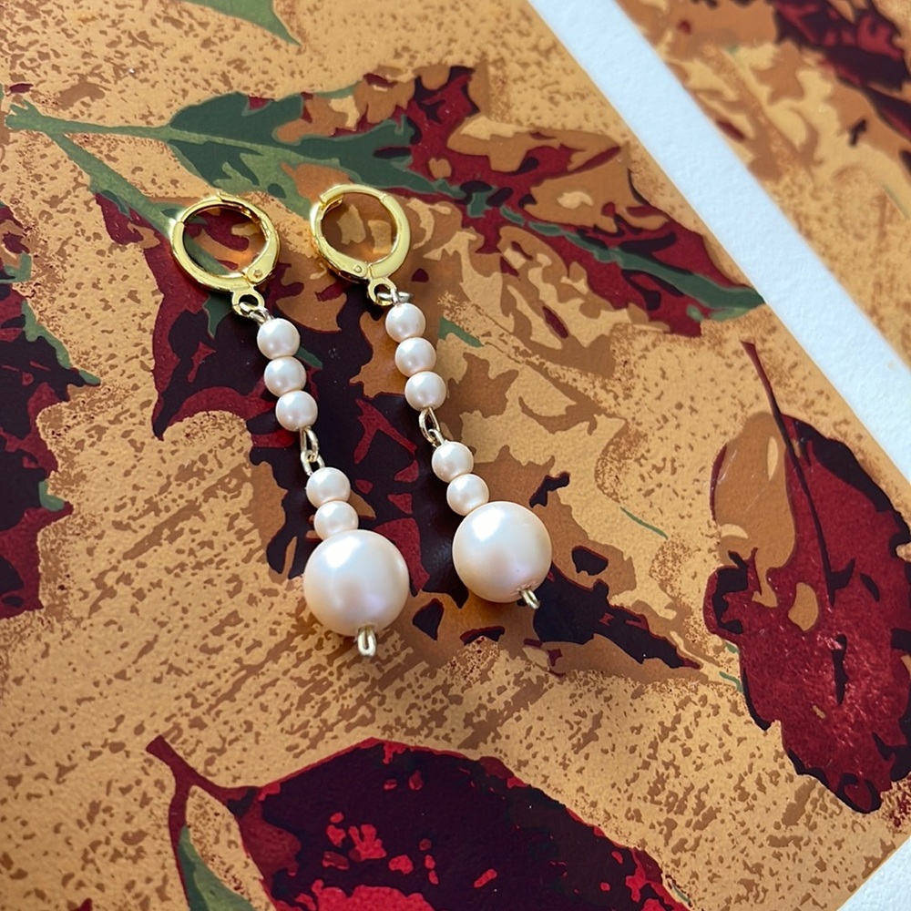 Matte nude Pearl drop earrings